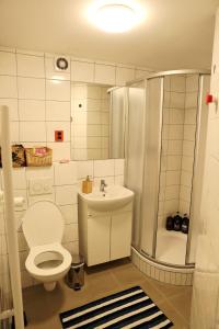 Kúpeľňa v ubytovaní TUTTO House&Home + 37 fotografií
