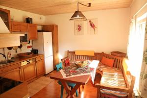 Kuchyňa alebo kuchynka v ubytovaní TUTTO House&Home