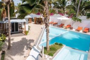 Bazén v ubytování Seashore Beach hotel nebo v jeho okolí