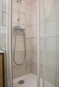 Ένα μπάνιο στο Charmant appartement T1 Mâcon