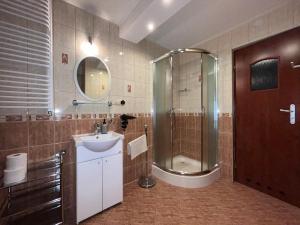 Łazienka w obiekcie Apartamenty Bukowina