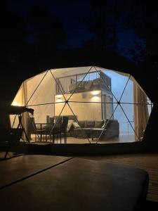 Patio nebo venkovní prostory v ubytování Chamcook_B Dome