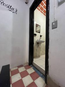 Μια τηλεόραση ή/και κέντρο ψυχαγωγίας στο Rosita