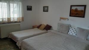 Ένα ή περισσότερα κρεβάτια σε δωμάτιο στο Apartman Toki, Aranđelovac
