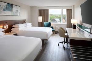 Voodi või voodid majutusasutuse Delta Hotels by Marriott Fredericton toas