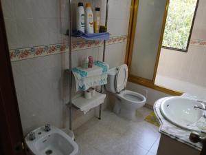 Koupelna v ubytování Cuarto Privado Doble en Toledo
