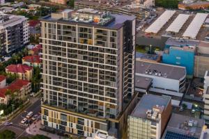 Daireden çekilmiş Brisbane şehrinin genel bir manzarası veya şehir manzarası