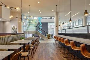 Restaurace v ubytování SpringHill Suites by Marriott Denver Downtown