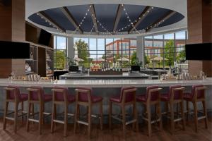 Veitingastaður eða matsölustaður á Renaissance Columbus Westerville-Polaris Hotel