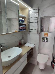 Kúpeľňa v ubytovaní London Apartment, Odessa