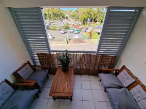 Posezení v ubytování Jetez l'ancre - Balcon sur le cœur de Saint-Gilles les Bains