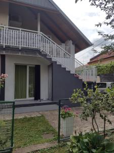 Budova, kde se apartmán nachází