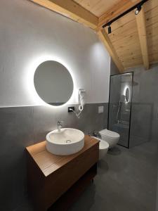 Koupelna v ubytování Guest House Si n'shpi tande - Mrizi i Zanave + 12 fotografií