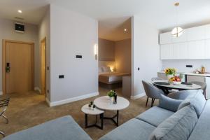 Posezení v ubytování Move In Apartments