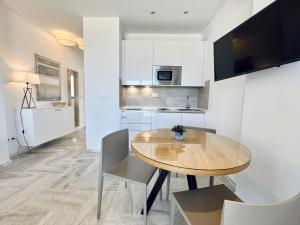 Kuchyňa alebo kuchynka v ubytovaní Hotel Apartamentos Marina Luz