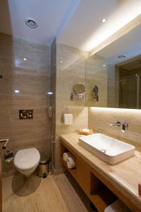 Best Western Plus Chandigarh Mohali的一间浴室