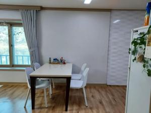 安城市미리내 호숫가 독채펜션的相册照片
