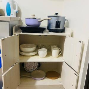 Fully Furnished Studio Unit at The Median with Fast Internet Connection and Netflix廚房或簡易廚房