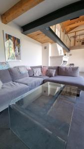 Area soggiorno di Charming 6 bed chalet in 4 Valleés