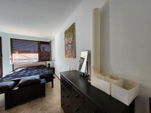 Ένα ή περισσότερα κρεβάτια σε δωμάτιο στο Bay view villas sunny beach entire villa
