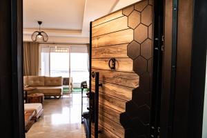 Istumisnurk majutusasutuses Beautiful and Stylish 2BR Appartment with a wide Beach View