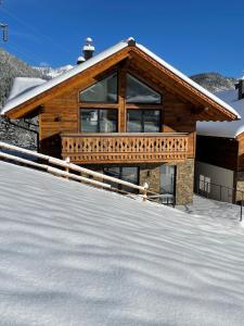 Ferienlodge Edelstein during the winter