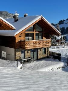 Ferienlodge Edelstein during the winter