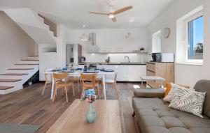 Köök või kööginurk majutusasutuses Gorgeous Home In Pasman With Kitchen