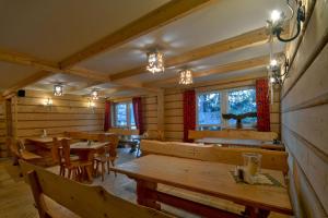 Fotografia z galérie ubytovania Orla Village Bukowina - góralska willa w doskonałej lokalizacji -10min pieszo do term Bukovina v destinácii Bukowina Tatrzańska