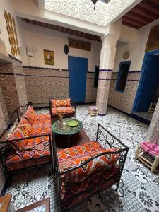 Posezení v ubytování Riad Al Borj