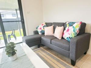 Gallery image of Colebee 5 Bedroom near Shopping WiFi Central AC in Schofields +10 photos