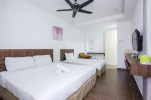 Gallery image of Nautilus Bay Home Inn in George Town