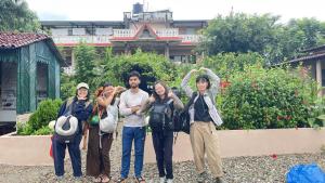 Επισκέπτες που μένουν στο Tree Tops Retreat B&B