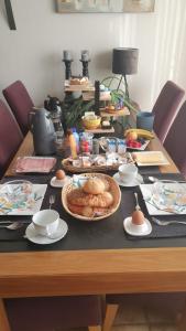 Essen im Privatzimmer oder in der Nähe