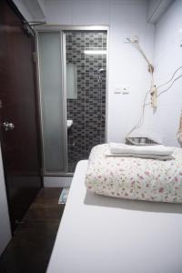 Voodi või voodid majutusasutuse Hollywood guesthouse toas