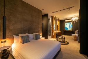 Ένα ή περισσότερα κρεβάτια σε δωμάτιο στο Rouge - Loft Noon +41 φωτογραφίες