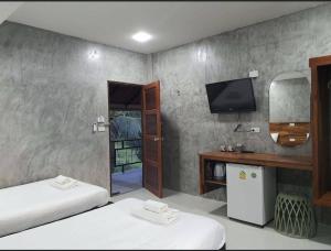 TV a/nebo společenská místnost v ubytování Life koh tao resort