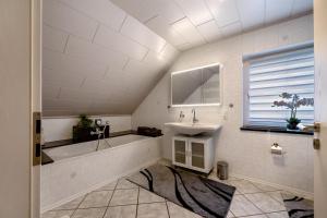 Fotografie z fotogalerie ubytování Ferienhaus Oleftal Nationalpark v destinaci Schleiden + 30 fotografií