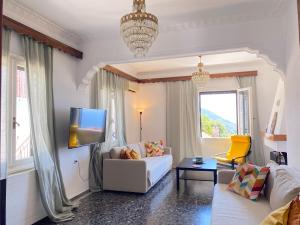 Χώρος καθιστικού στο Demie and George Ηouse