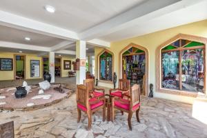 Un restaurant sau alt loc unde se poate mânca la AHG Waridi Beach Resort & SPA