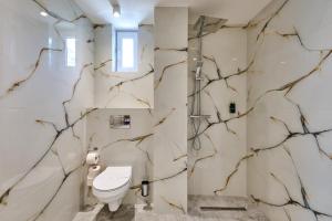 Koupelna v ubytování Hotel Serenity Timisoara