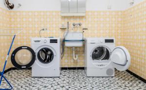 Galeriebild der Unterkunft janu-homes - 3 Zimmer Apartment - 7 Betten, Lahnblick vom Rheinberg in Runkel
