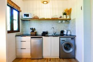 Imagem da galeria de La Pointe Beach Huts em Praslin