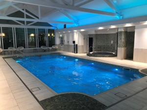 Бассейн в Pinewood Cottage - Newby Bridge или поблизости