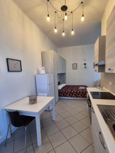Kuchyň nebo kuchyňský kout v ubytování Casa Stile Libero 40 Arcore FS-GP Monza-Milano-Lecco