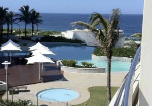 Πισίνα στο ή κοντά στο Pearls of Umhlanga Executive