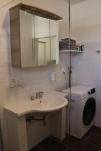 Ένα μπάνιο στο Ferienwohnung mit Aussicht