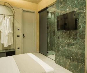 TV a/nebo společenská místnost v ubytování Comfort Suites