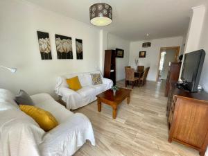 TV a/nebo společenská místnost v ubytování Apartamento Castillo de Mar