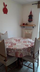 Φωτογραφία από το άλμπουμ του Mansarda le Chateau σε Aymavilles